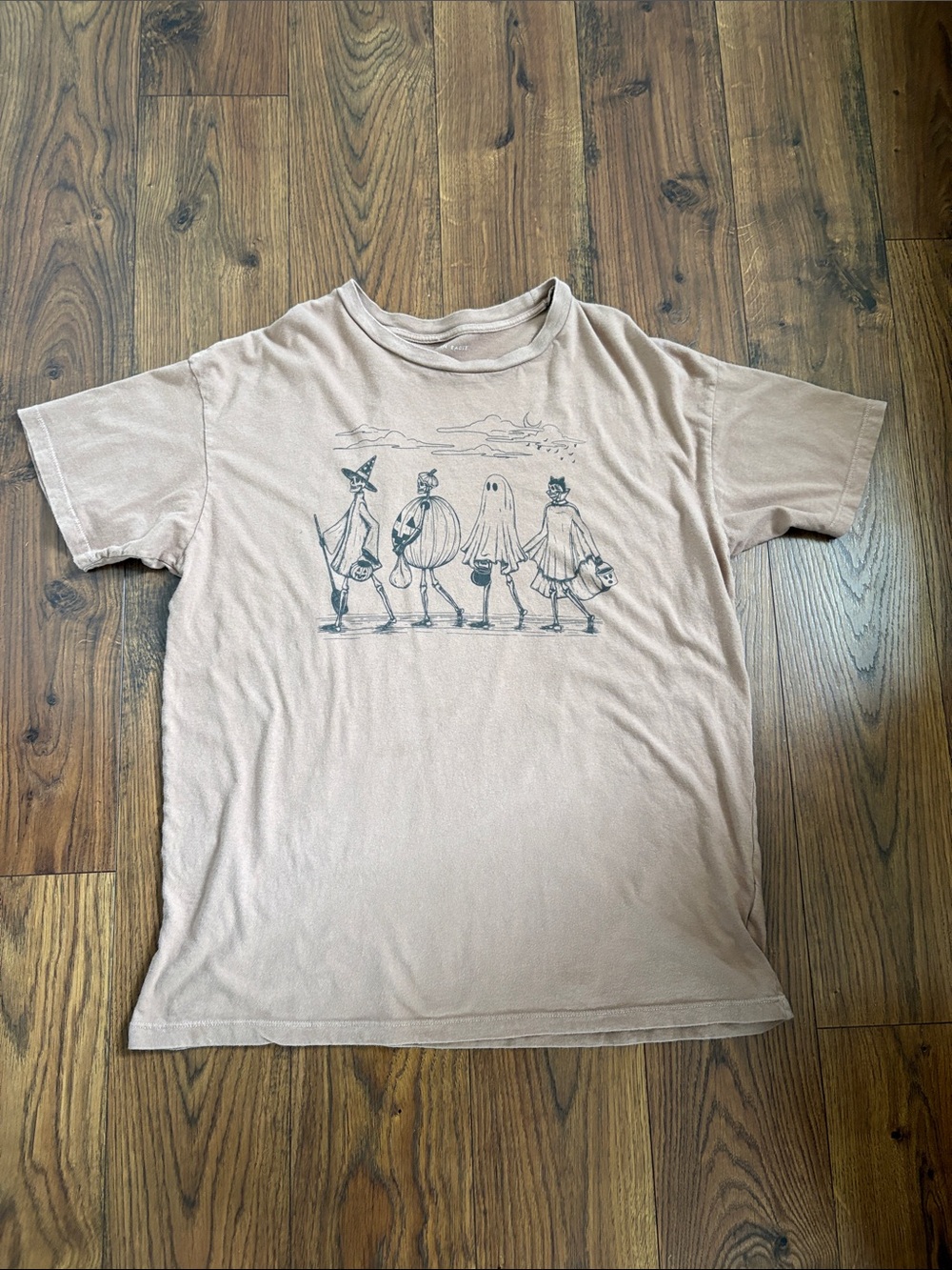 American Eagle Outfitters Brown Halloween Graphic Short-Sleeve Tee